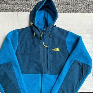North face women’s jacket in size Medium